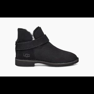 UGG MKAY BOOT This product was made in a factory that supports women